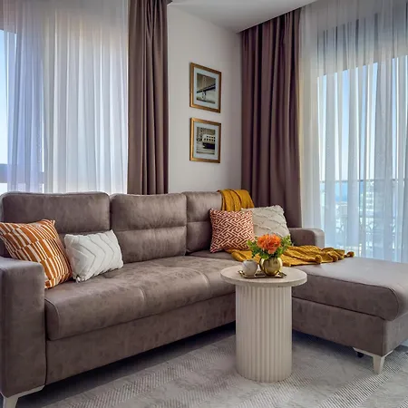 Apartment Qoople Ocean B55 - Spacious 2-bedroom *